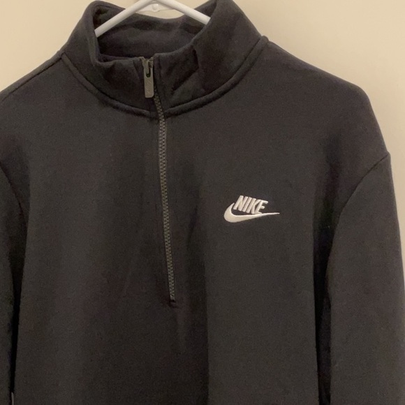 NEW! Nike Women's Black 1/2 Zip Sweatshirt - XL - Picture 5 of 9